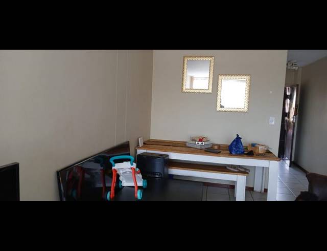 2 BEDROOM APARTMENT FOR SALE IN SUNNYSIDE